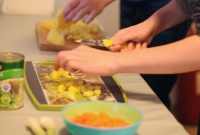 Juha od povrća - sjeckanje povrća